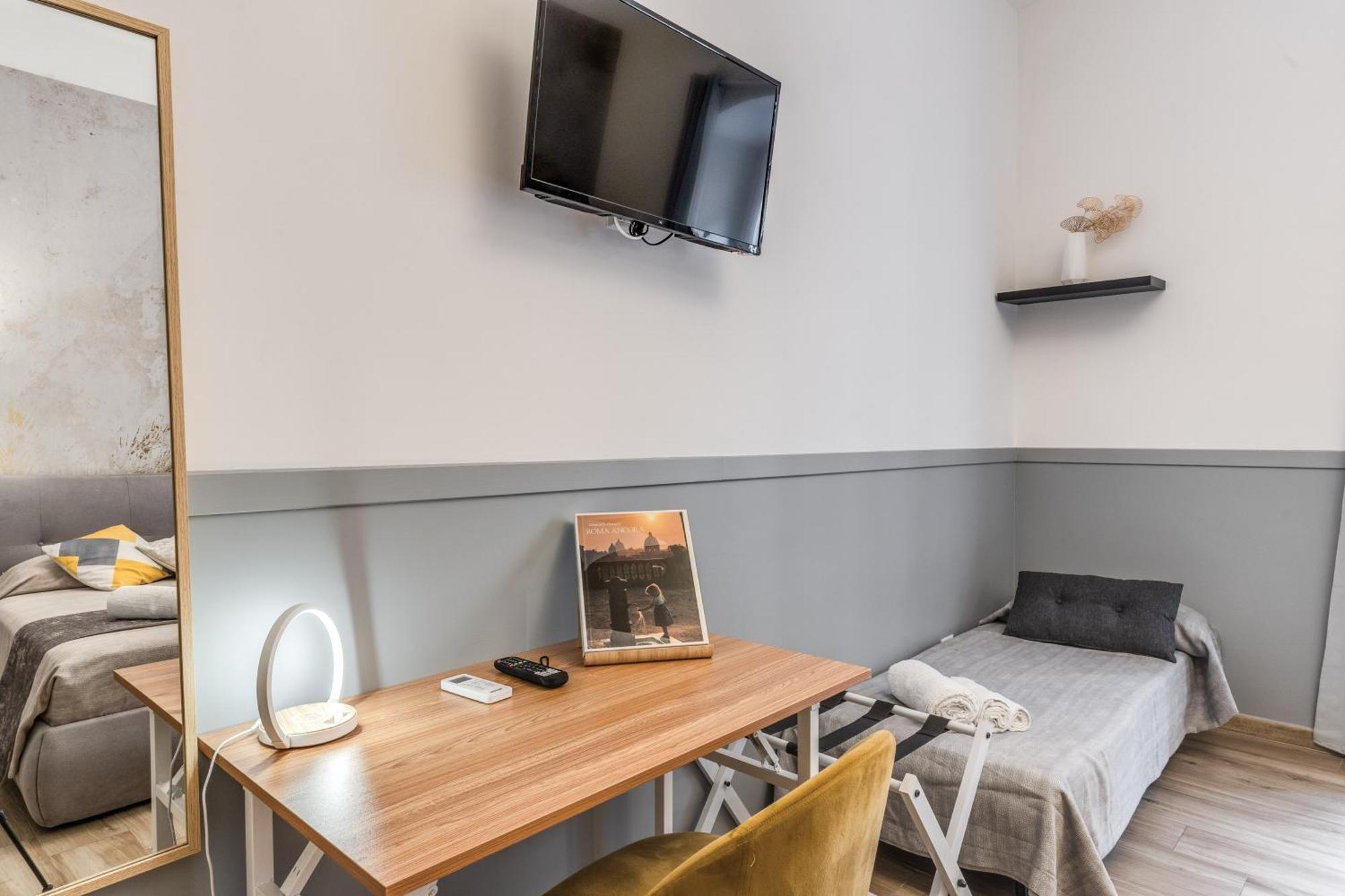 Nala Luxury Apartment With Terrace Rome Exterior photo